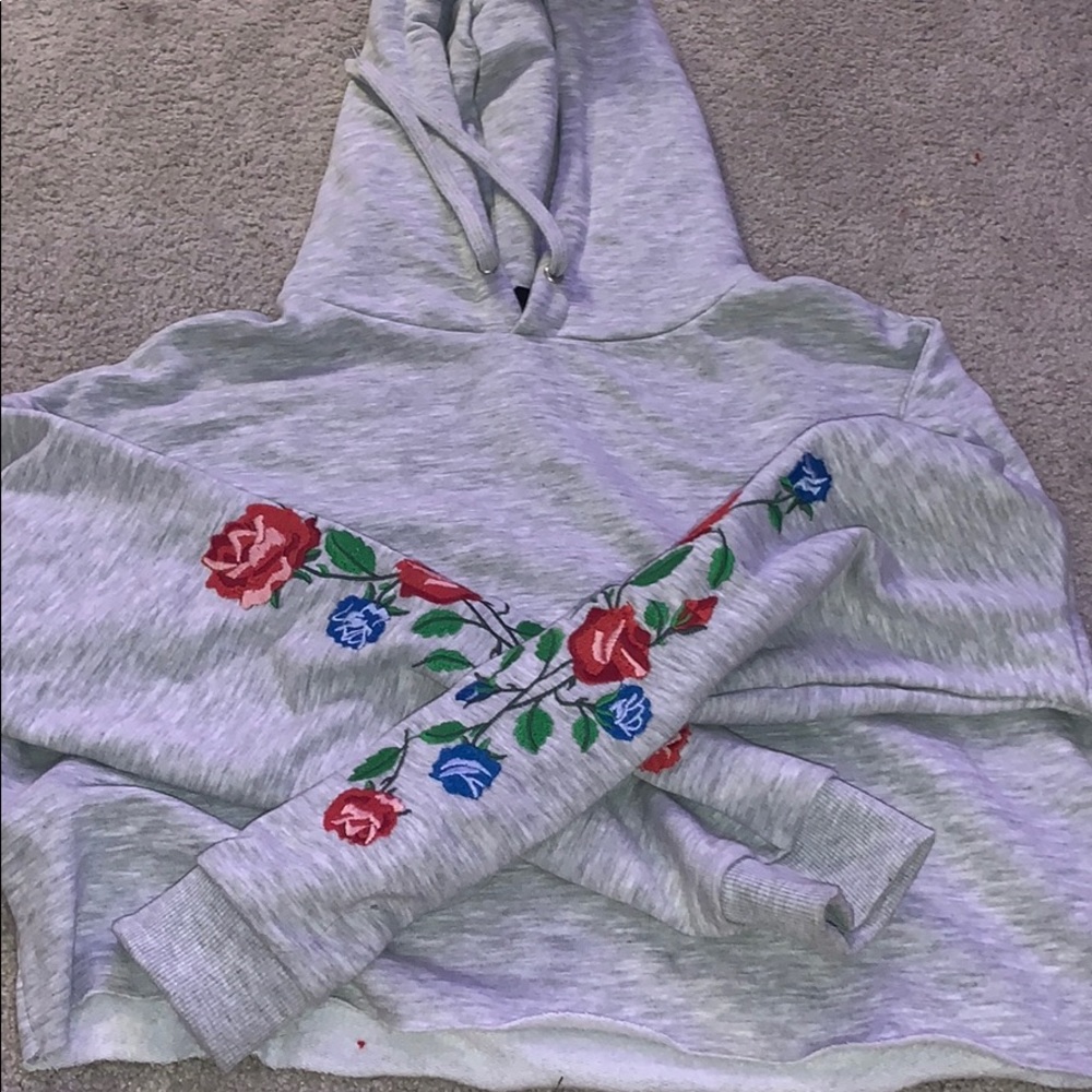 Cute cropped hoodie!!!